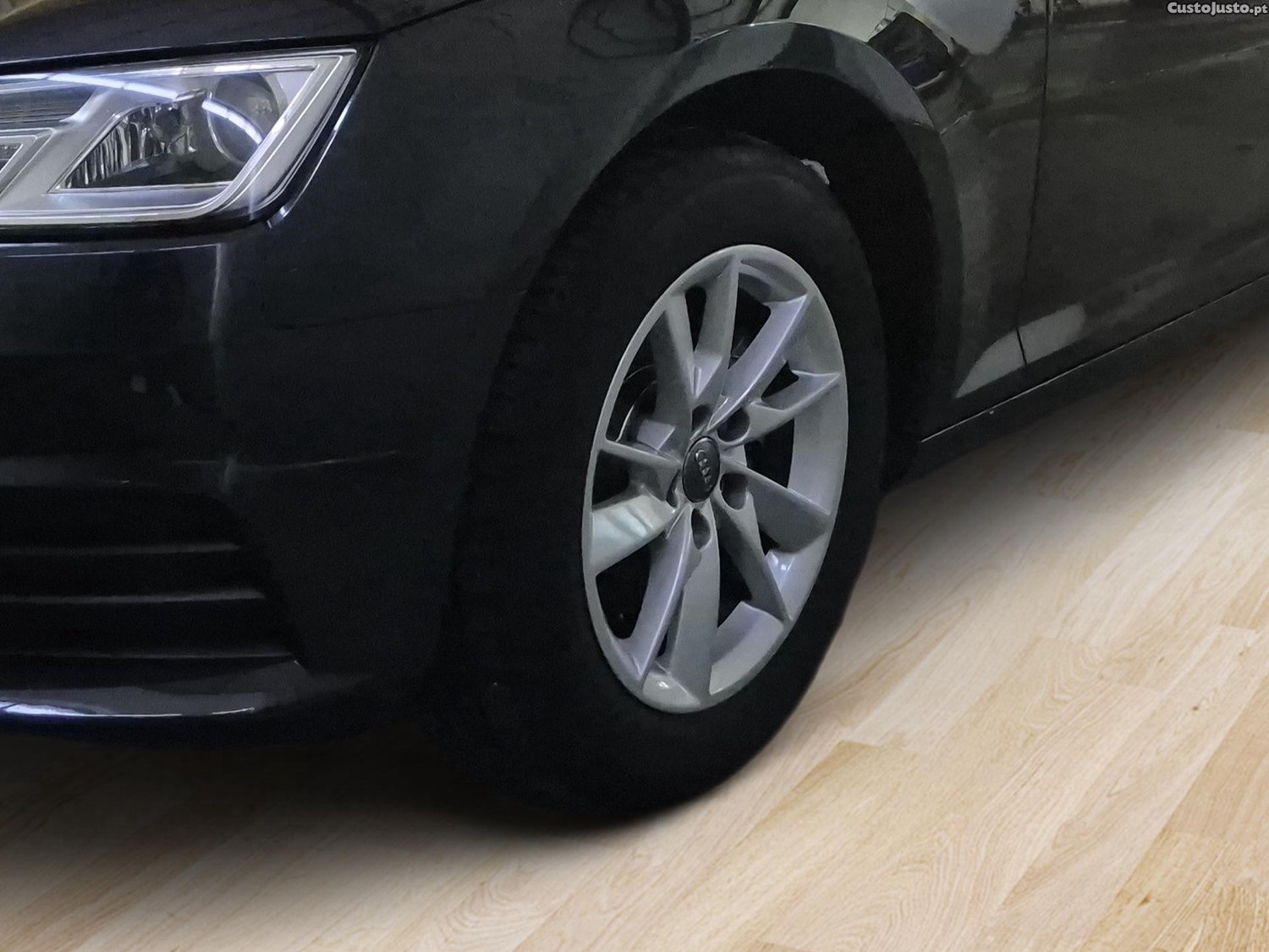 Audi A4 Avant 2.0 35 TDI Aut — fotografia 8