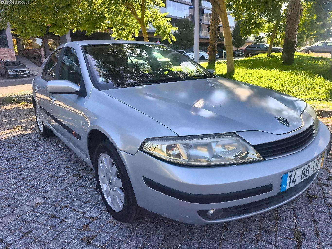 Renault Laguna II 1.6 16V — fotografia 9