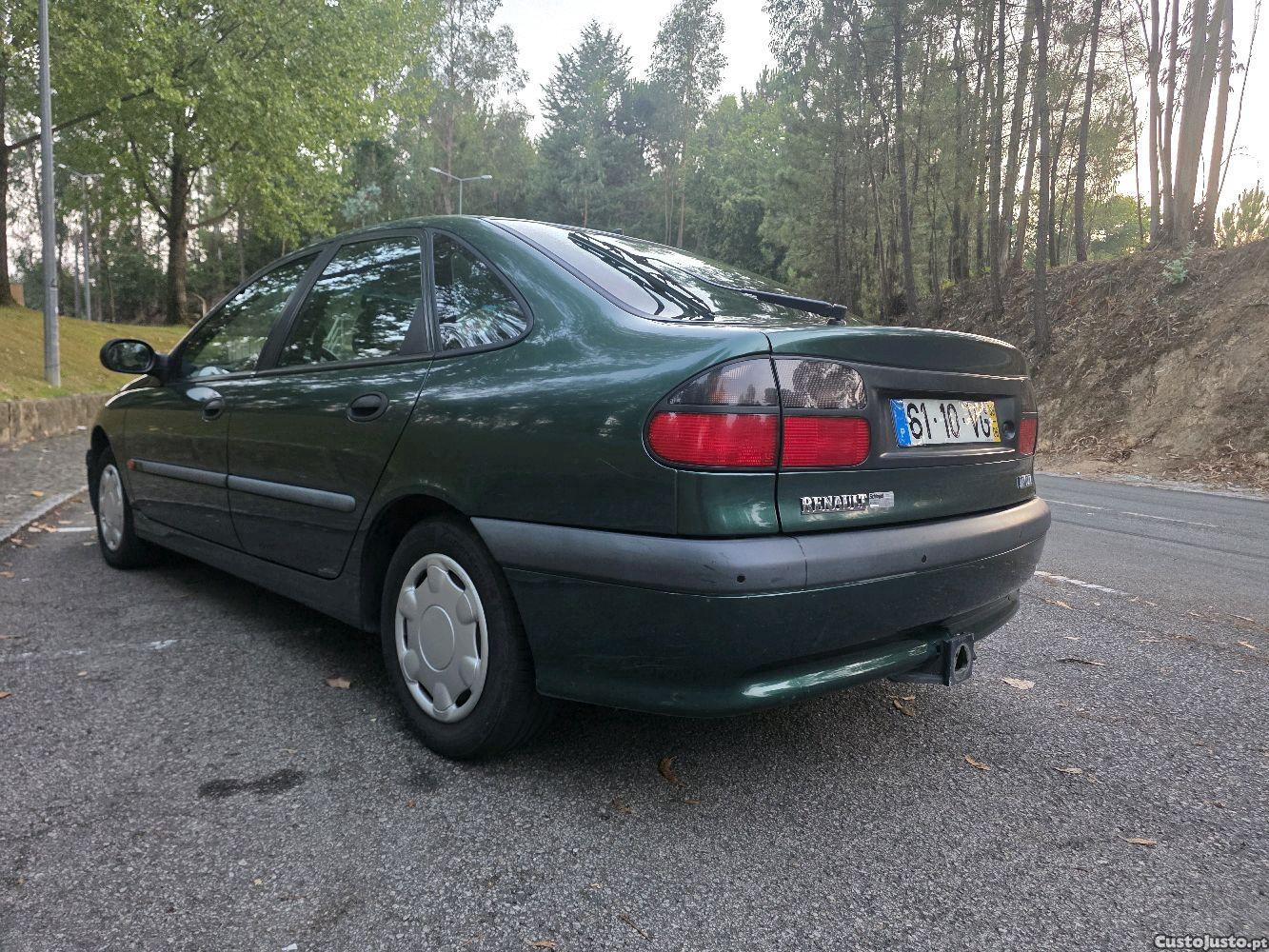 Renault Laguna 1.8 Gasolina — fotografia 5