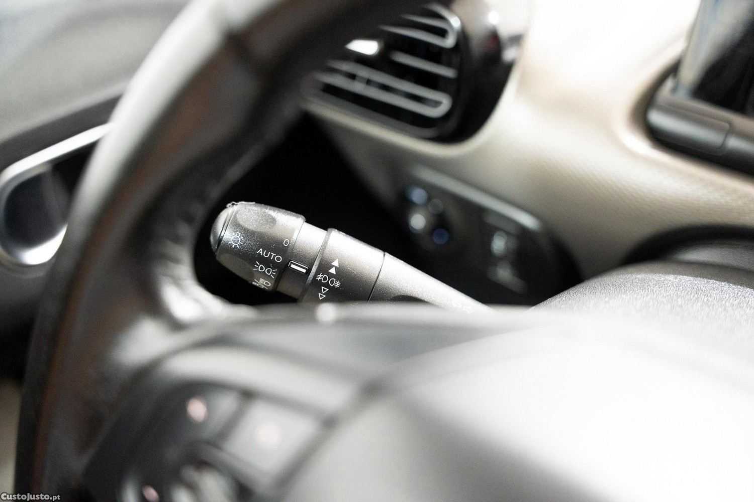 Citroën C4 Cactus 1.2 PureTech Origins — fotografia 4