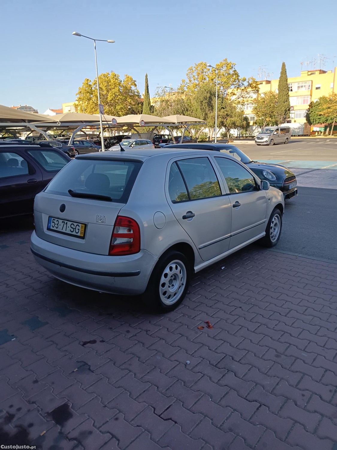 Skoda Fabia 1.4 — fotografia 6