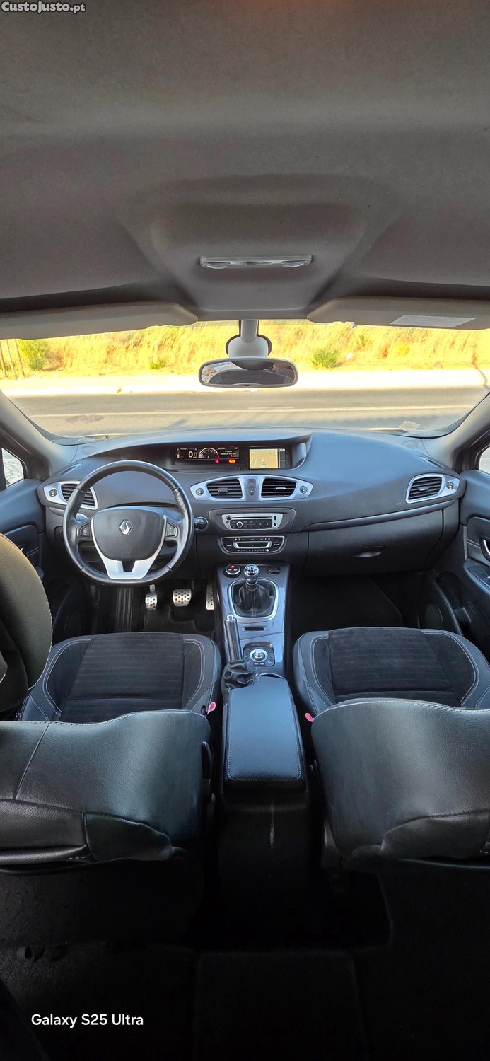 Renault Scénic 1.5 DCI 110CV XMOD — fotografia 5