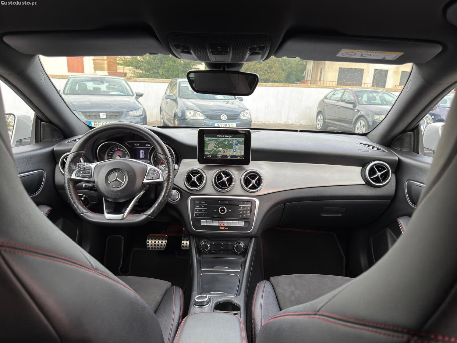 Mercedes-Benz CLA 180 d AMG Line Aut. — fotografia 19