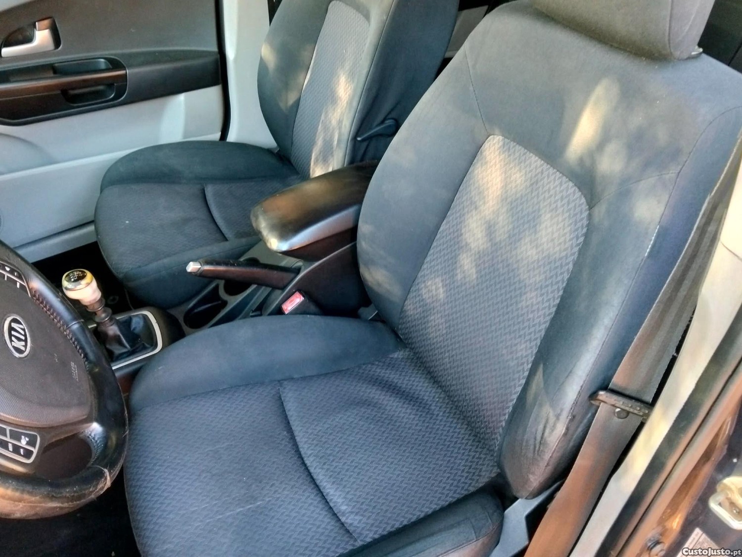 Kia Ceed 1.6 CRDI DIESEL DE 5 LUGARES — fotografia 3