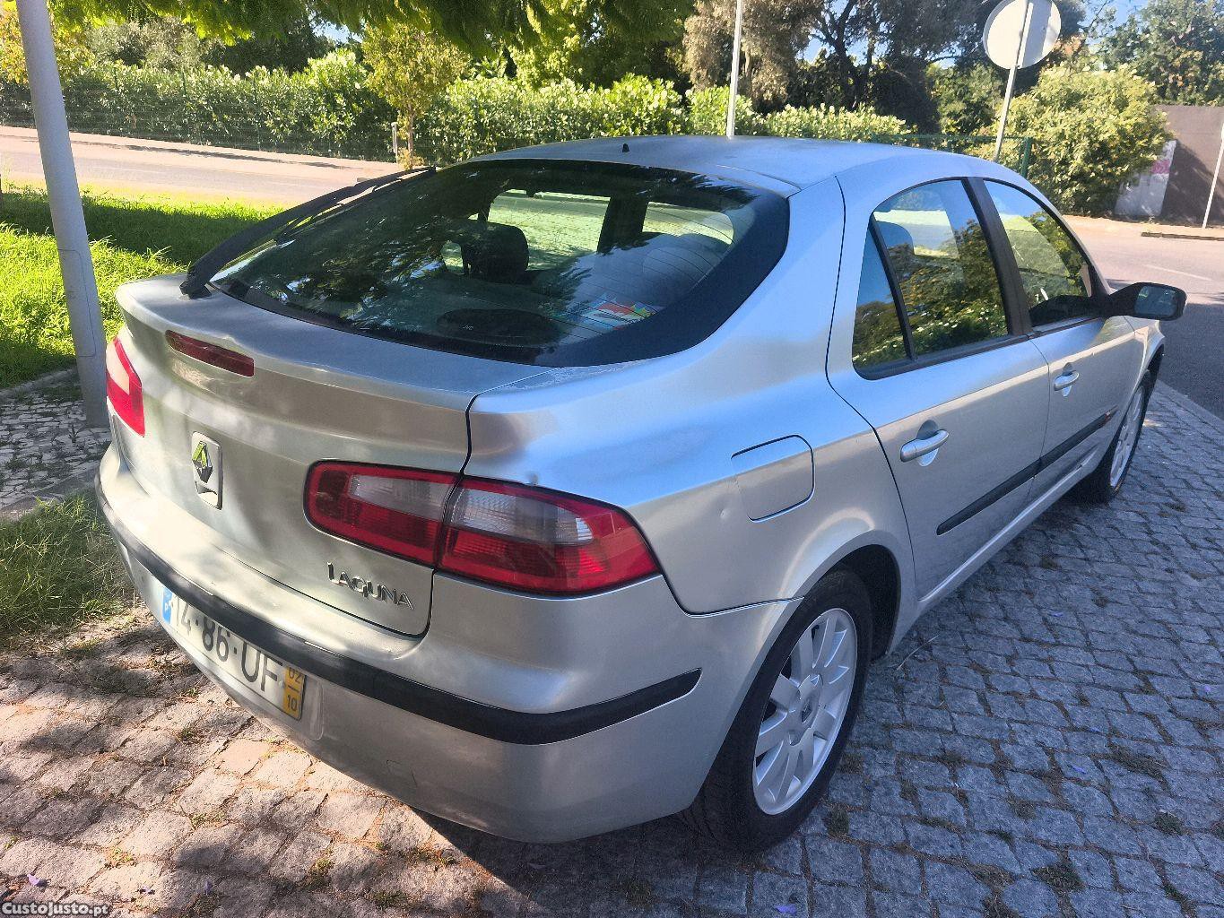Renault Laguna II 1.6 16V — fotografia 8