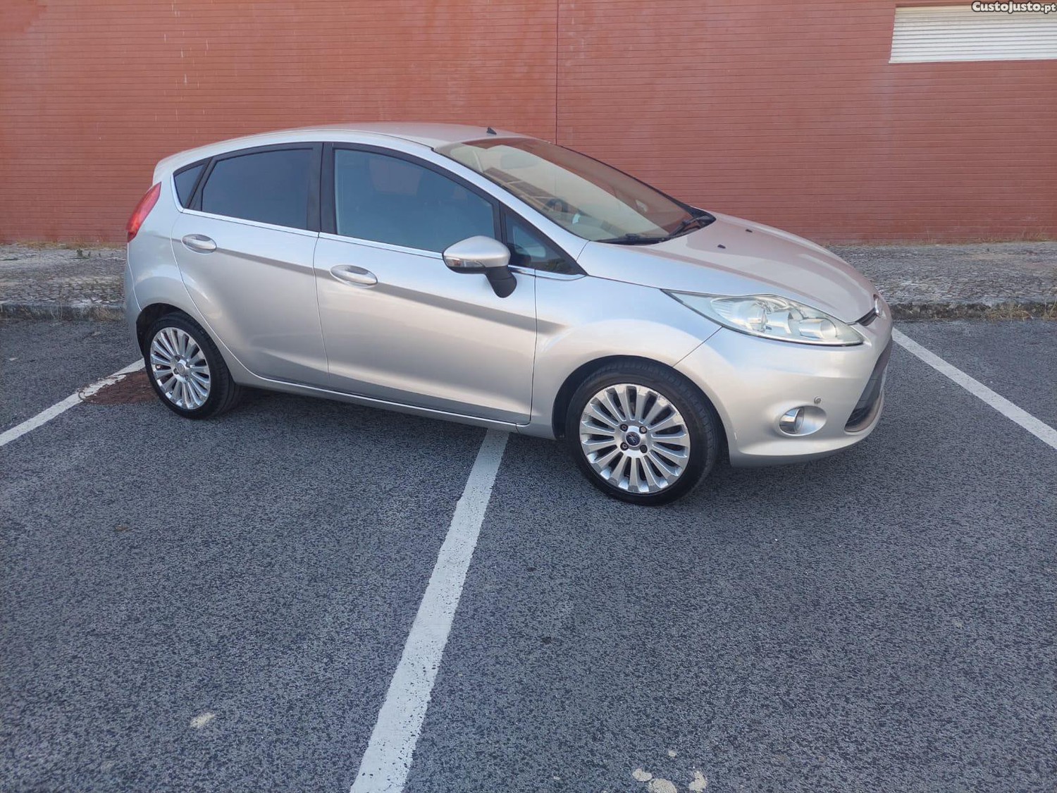 Ford Fiesta Titanium — fotografia 8
