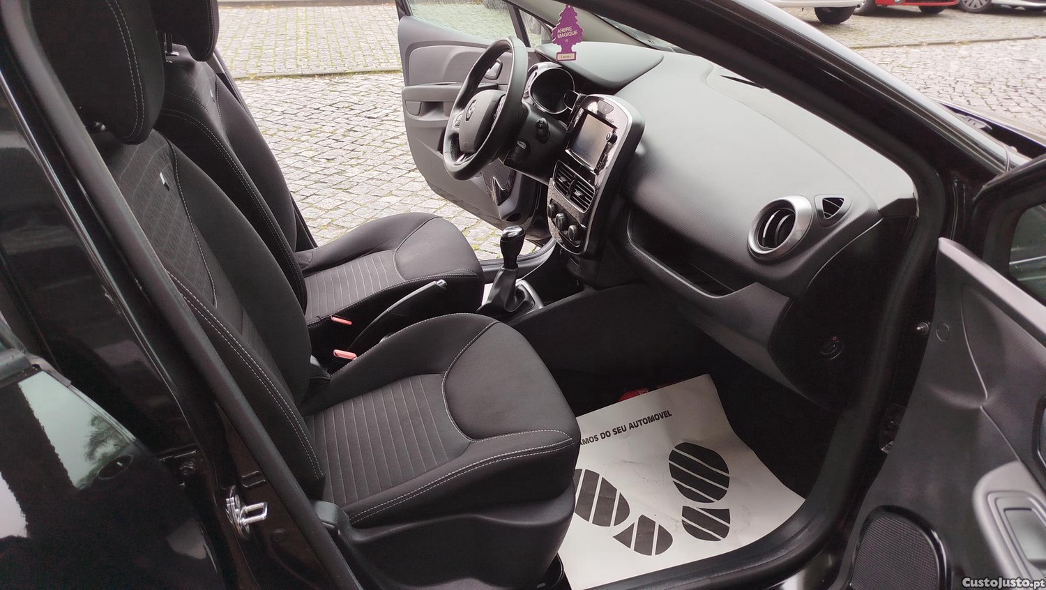 Renault Clio Sport Tourer 1.2 16v Limited — fotografia 10