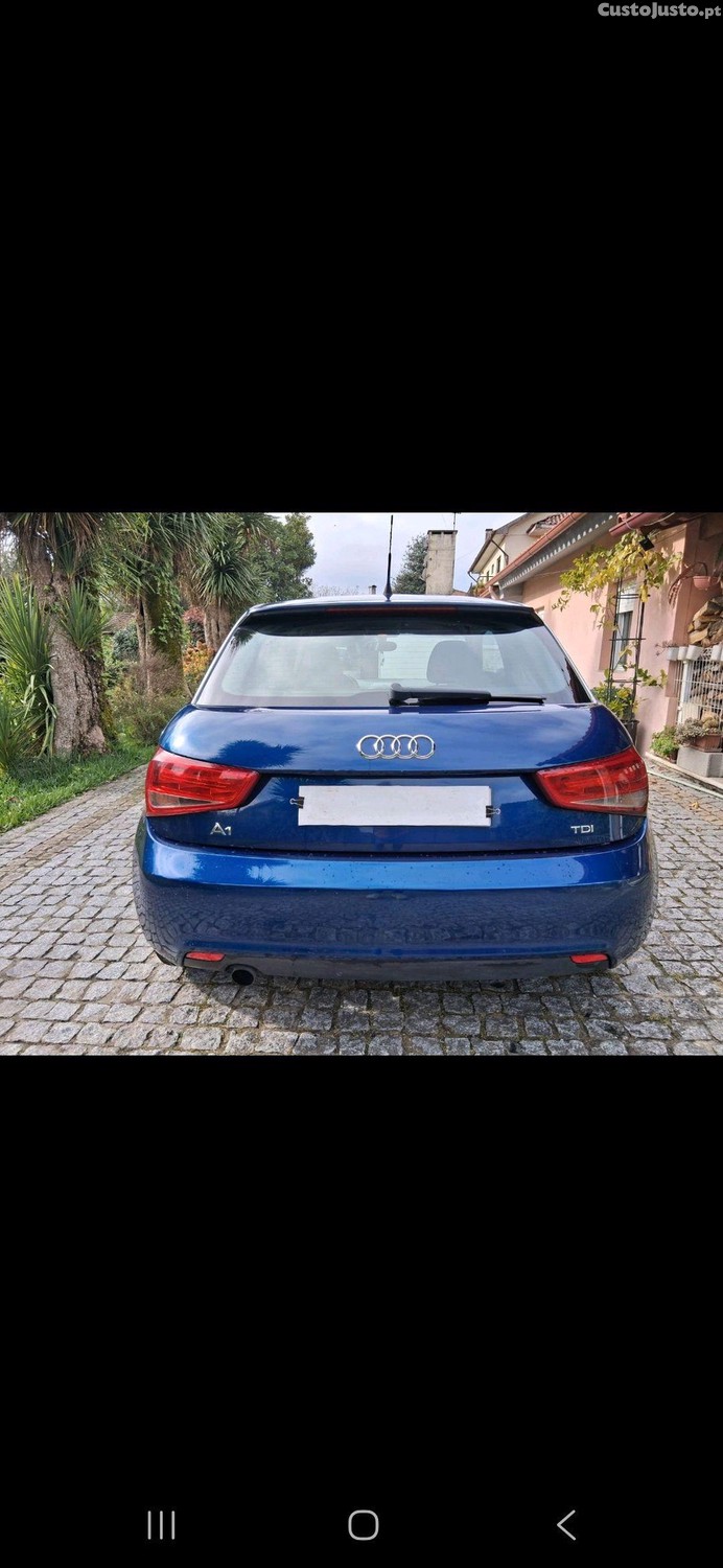 Audi A1 1.6tdi sport — fotografia 10