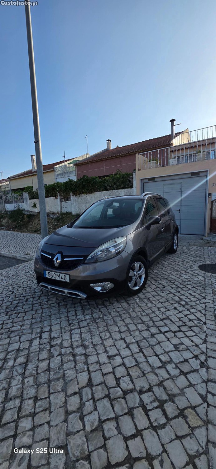 Renault Scénic 1.5 DCI 110CV XMOD — fotografia 3
