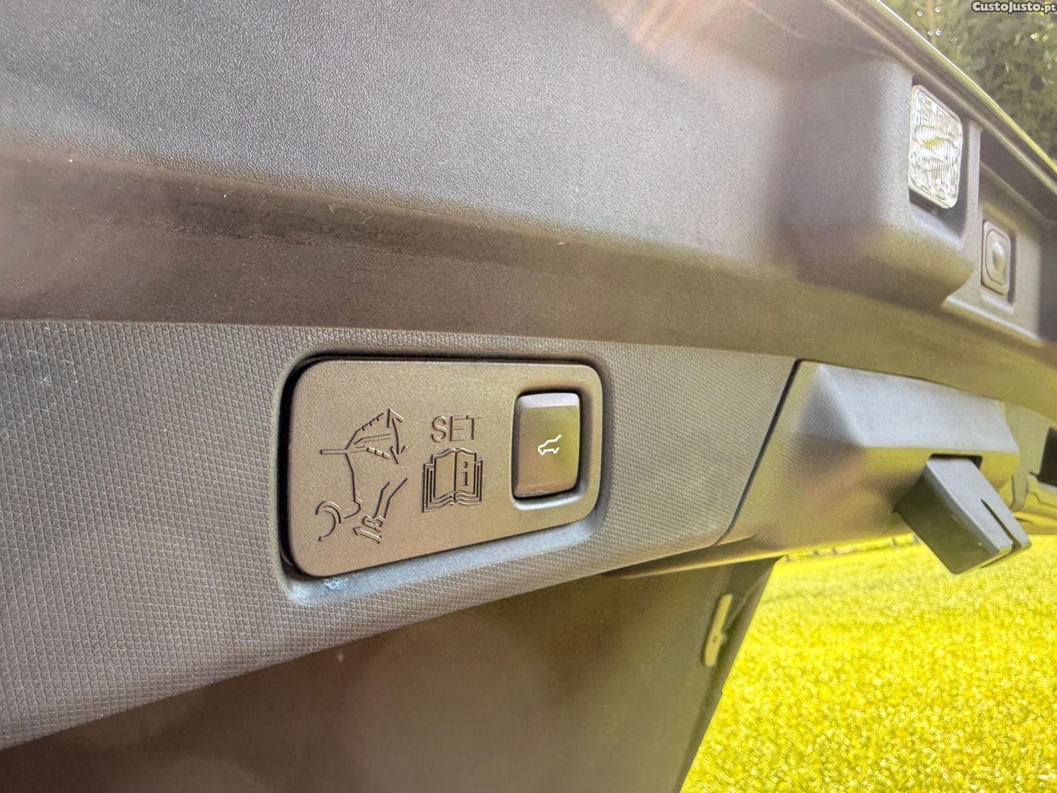 Ford Mustang Mach-E Standard Range — fotografia 2