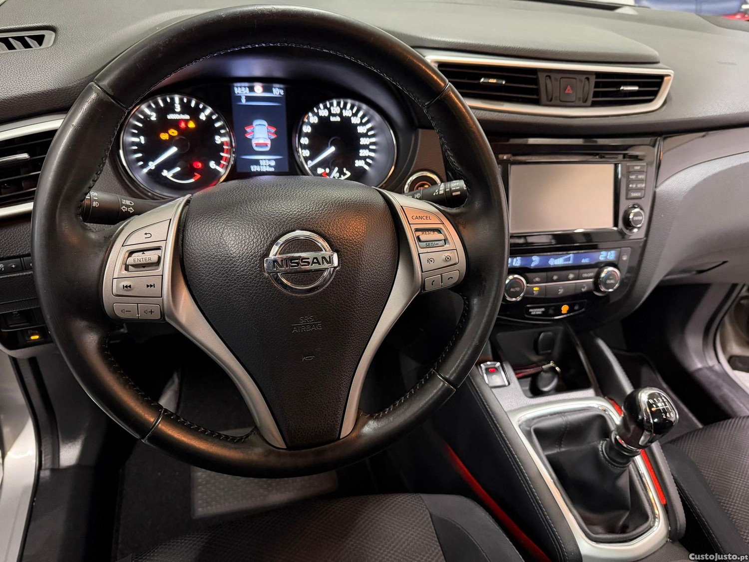 Nissan Qashqai 1.5 dCi 360 Pack S — fotografia 18