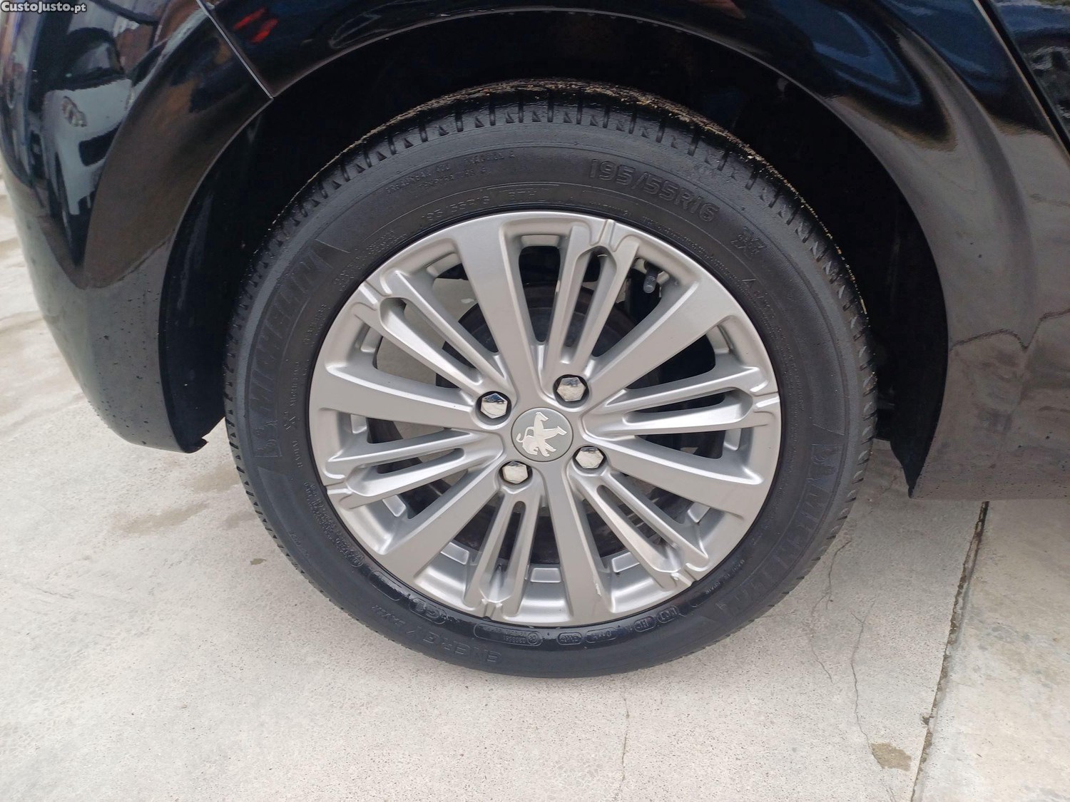 Peugeot 208 1.6 HDI — fotografia 5
