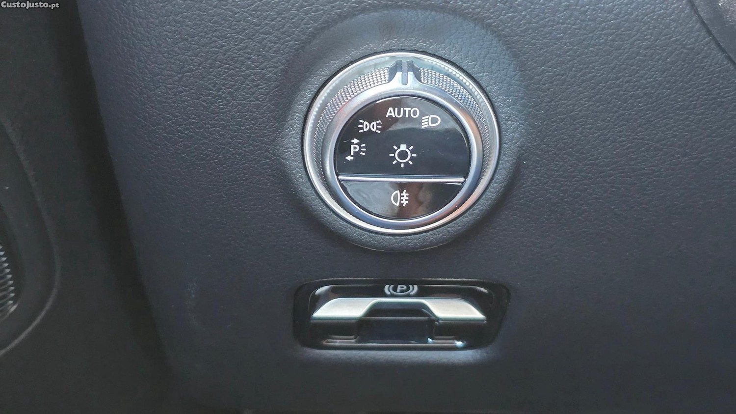 Mercedes-Benz C 220 d Avantgarde — fotografia 18