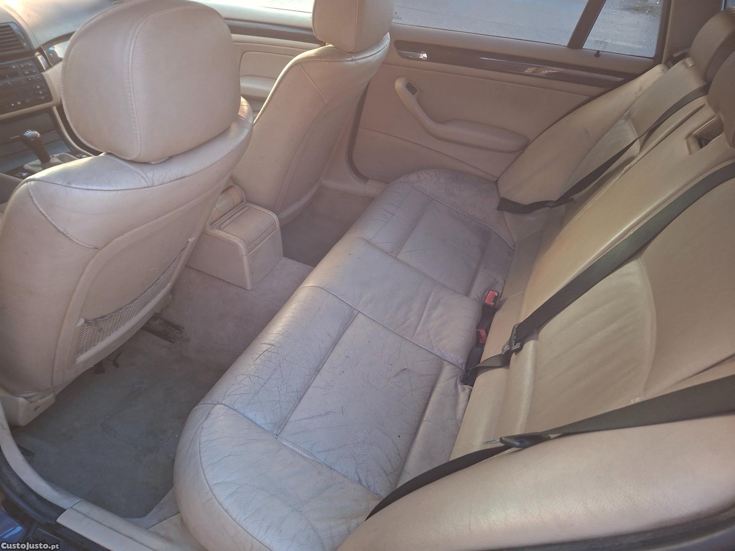 BMW 320 3 — fotografia 2