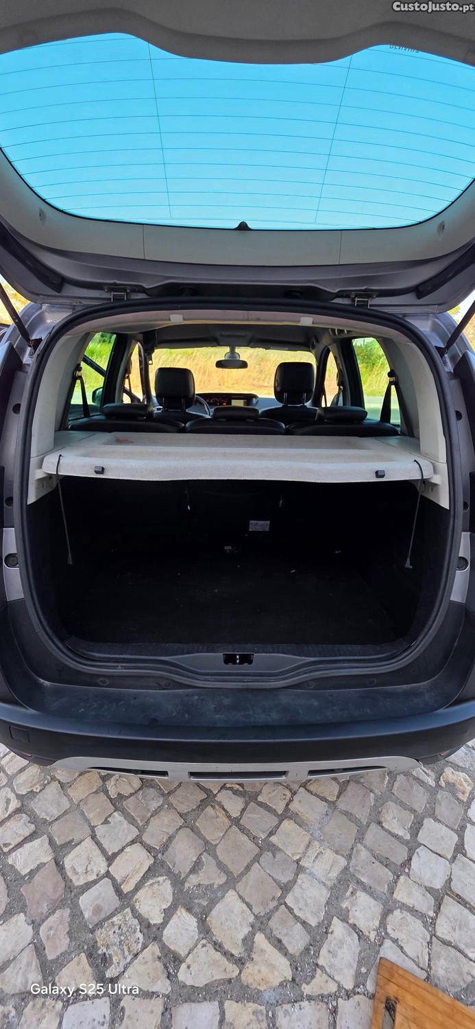 Renault Scénic 1.5 DCI 110CV XMOD — fotografia 4