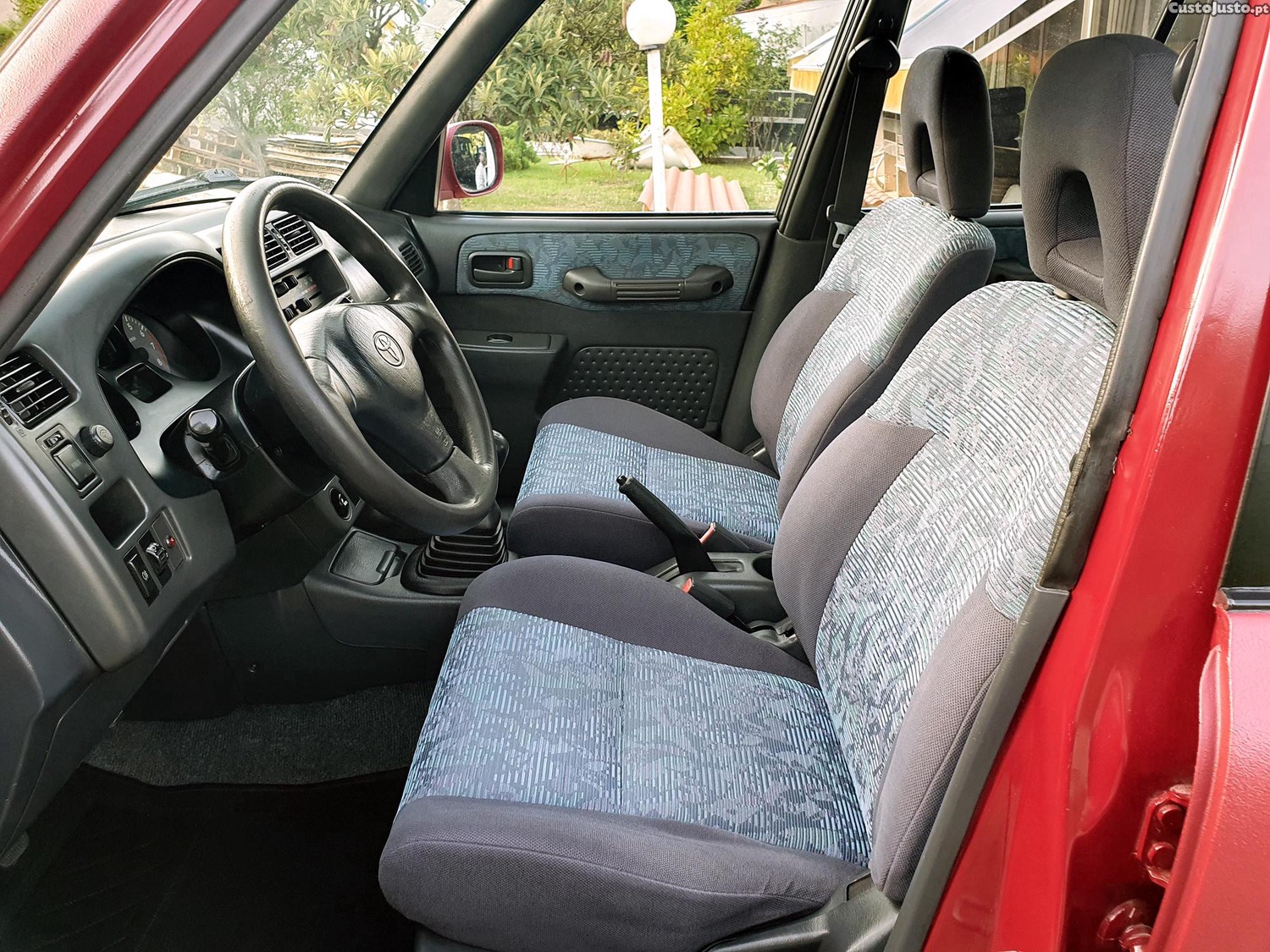 Toyota RAV4 2.0i 16V — fotografia 7