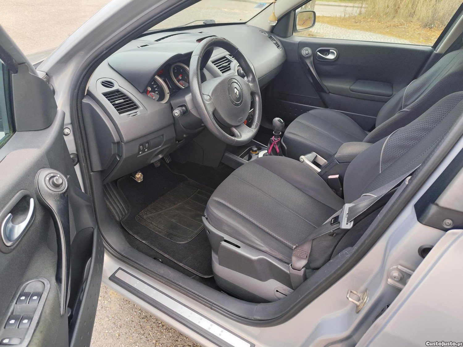 Renault Mégane 1.5DCI 6V — fotografia 4
