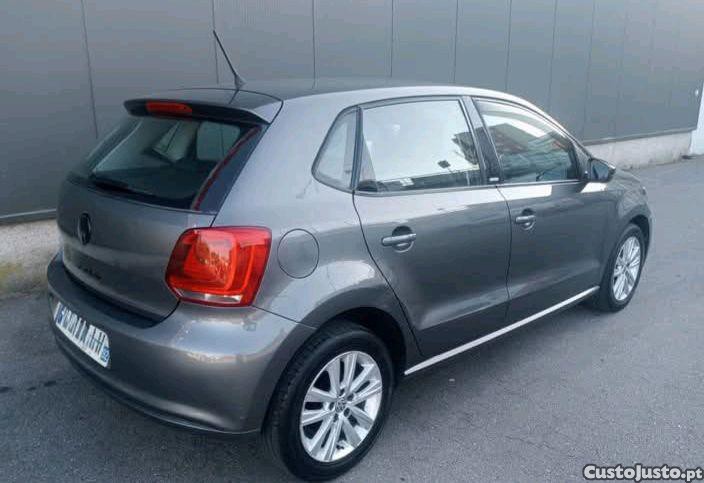 Volkswagen Polo 1.4i 85cv Style 2012 AC /LED / Câmara traseira Matrícula Francesa! — fotografia 6