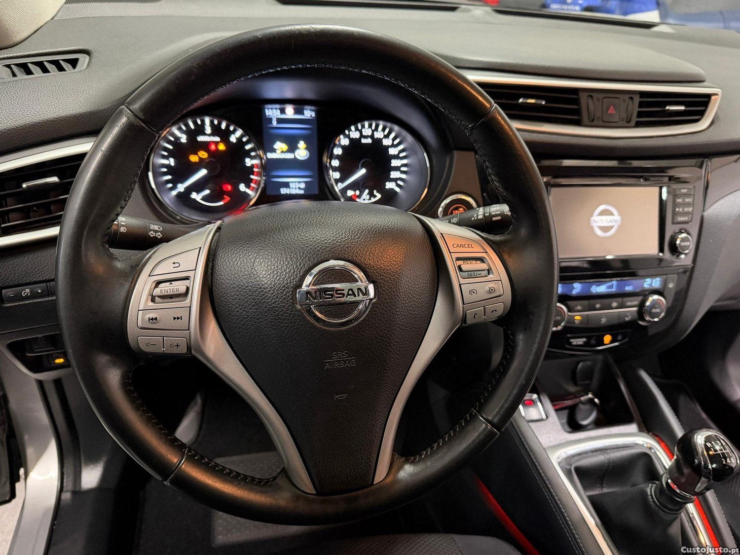 Nissan Qashqai 1.5 dCi 360 Pack S — fotografia 17