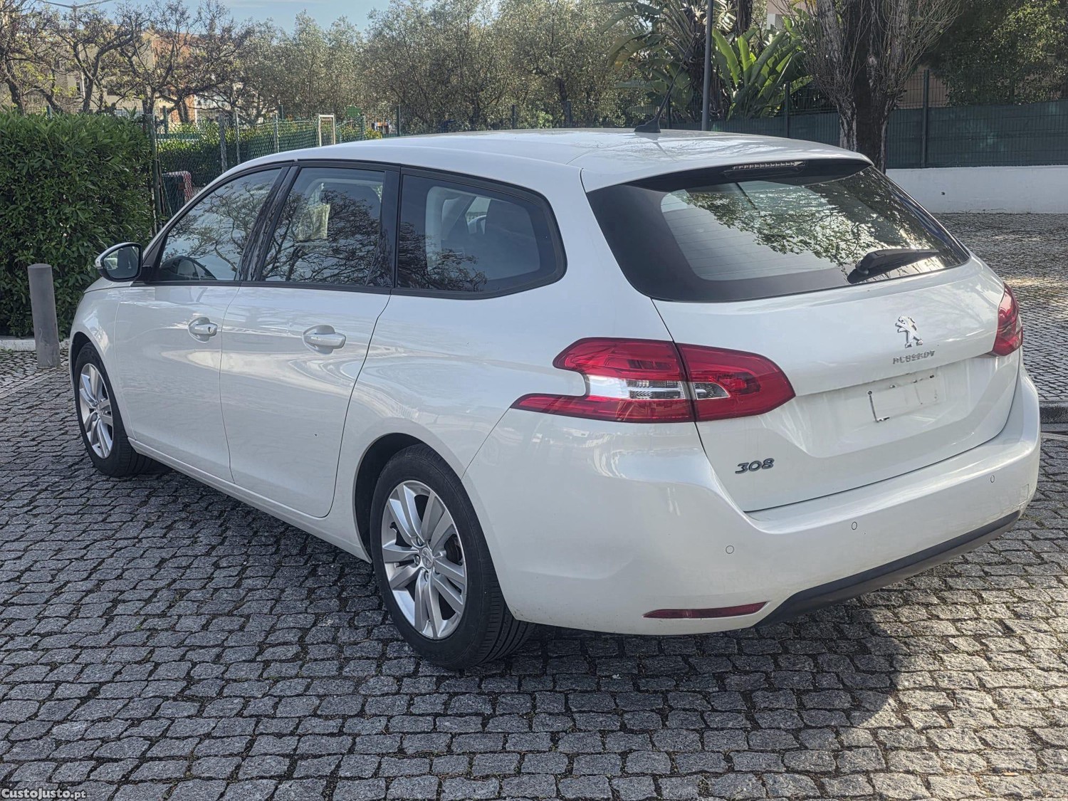 Peugeot 308 Sw 1.6 hdi — fotografia 4