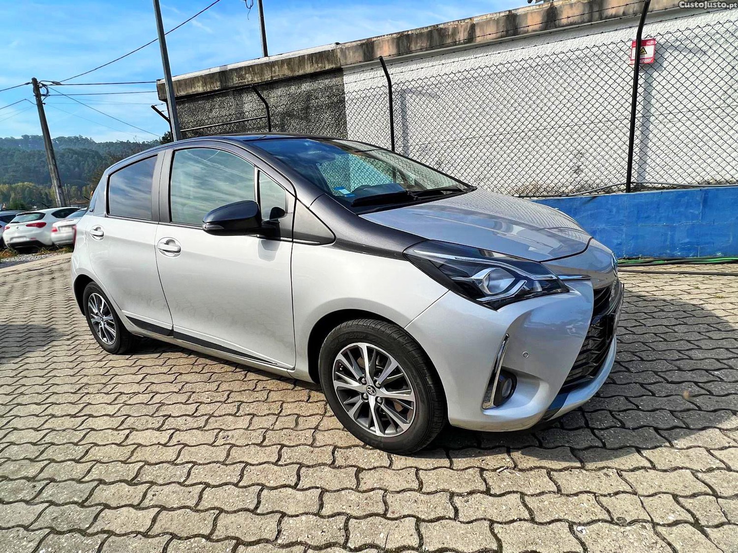 Toyota Yaris 1.5 HSD 20 Anos - 19 foto 5