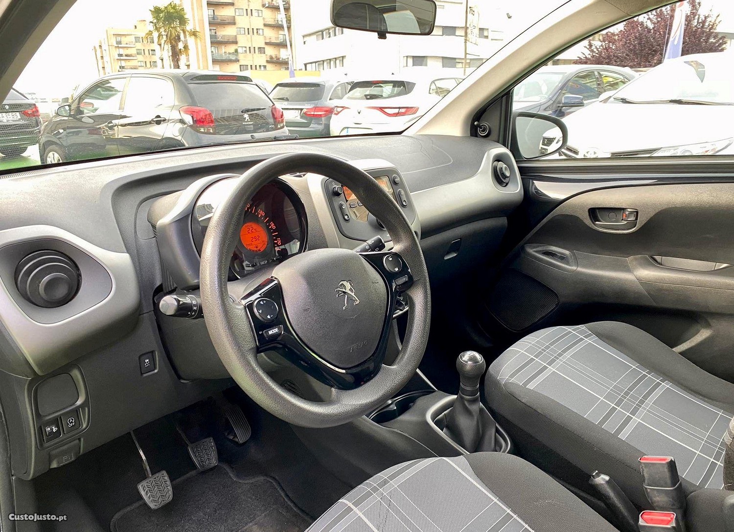 Peugeot 108 1.0 e-VTi Active — fotografia 6