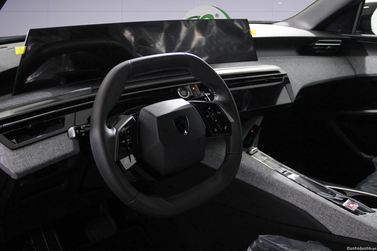 Peugeot e-3008 73 kWh Allure — fotografia 11