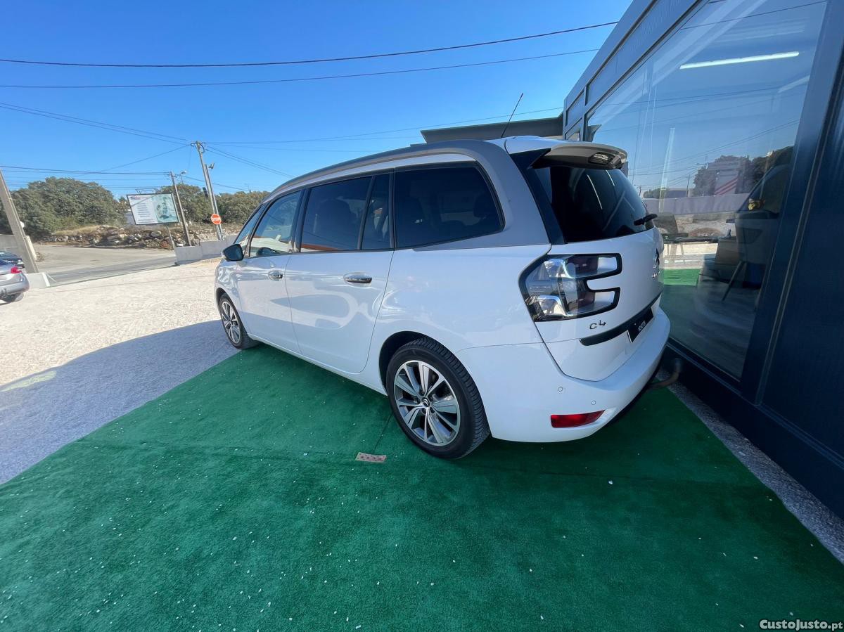 Citroën C4 Picasso 1.6 HDI diesel - 7 lugares -  auto - 15 — photo 3