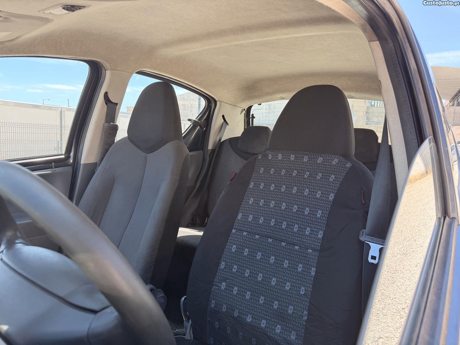 Toyota Aygo AYGo1.0 Sport — fotografia 5