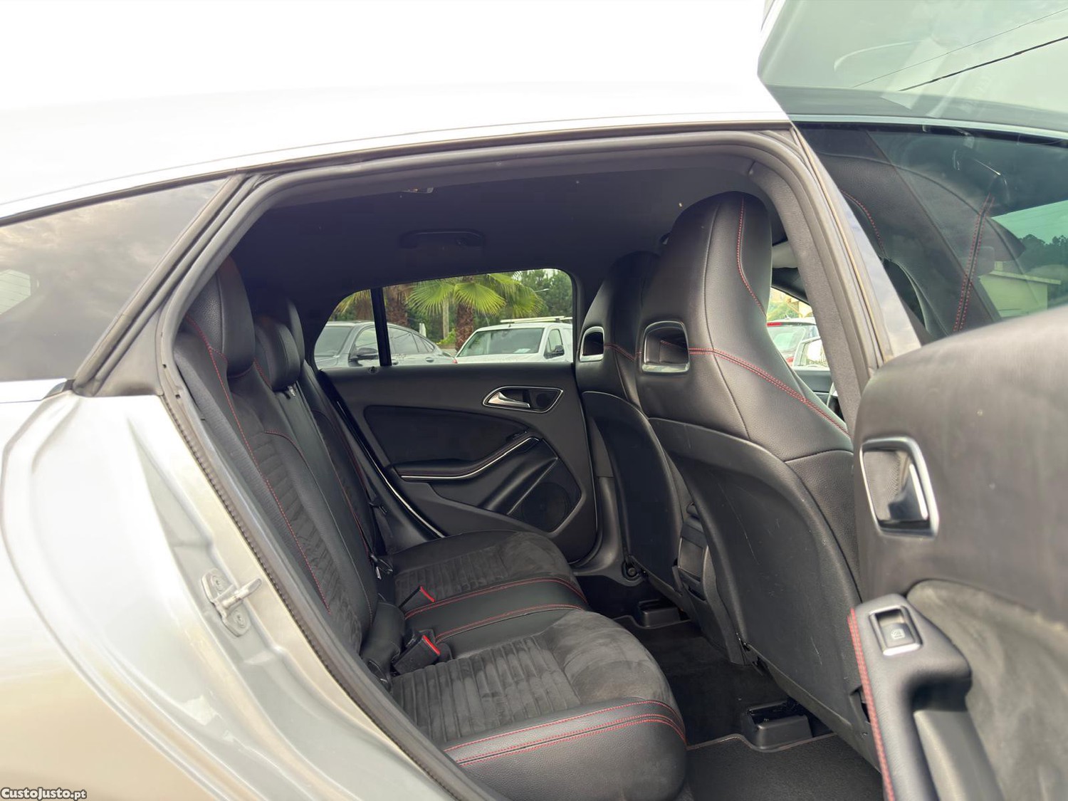 Mercedes-Benz CLA 180 d AMG Line Aut. — fotografia 14