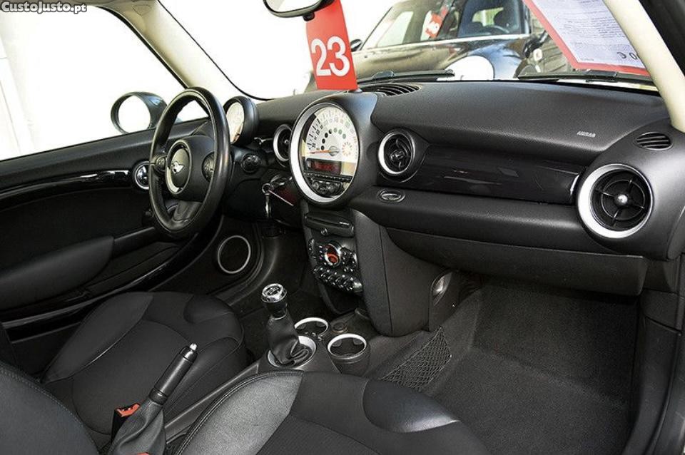 MINI Cooper D 1.6 112 CV — photo 4