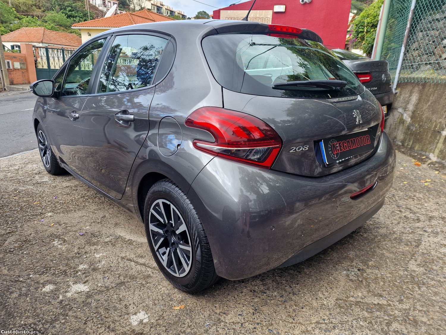 Peugeot 208 1.5 HDI STYLE 100CV — fotografia 22
