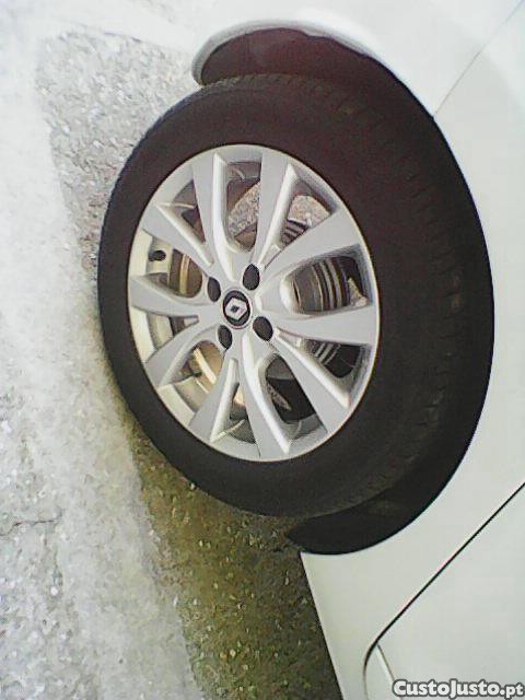 Renault Clio 1500-DCI-Diesel de 90-Cavalos — fotografia 7