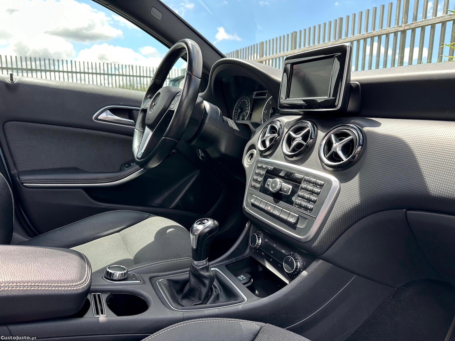 Mercedes-Benz A 180 Urban — fotografia 5