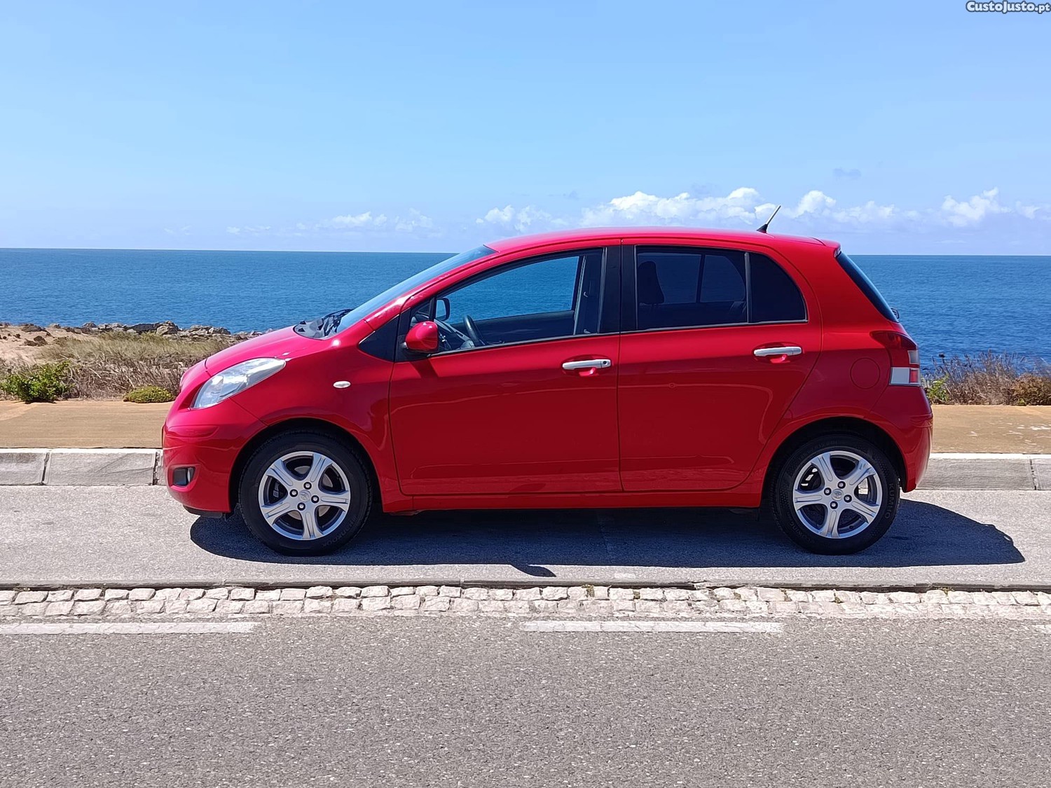 Toyota Yaris 1.0 Vvti Sport Nacional — fotografia 4