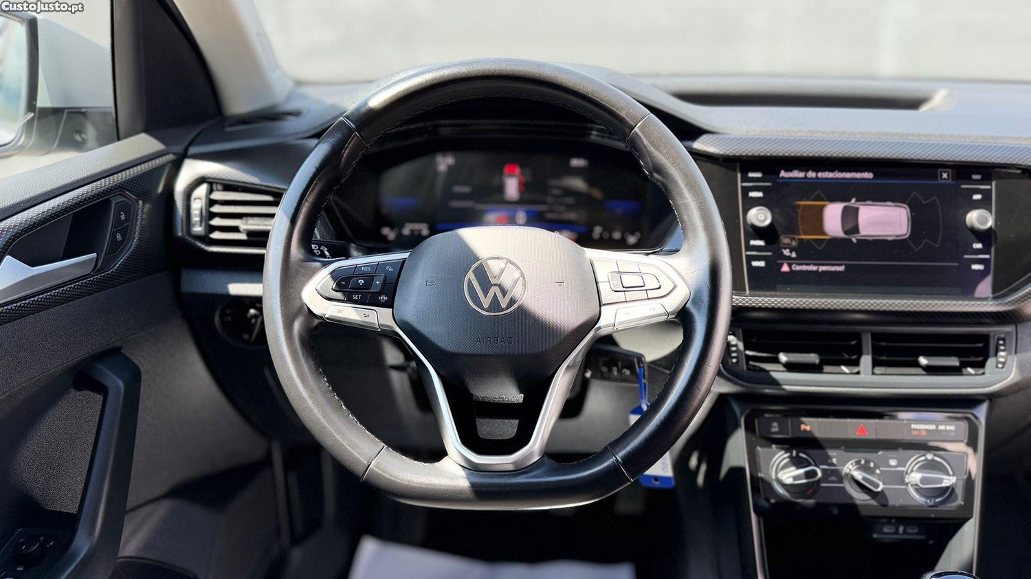 Volkswagen T-Cross 1.0 TSI Life — fotografia 4