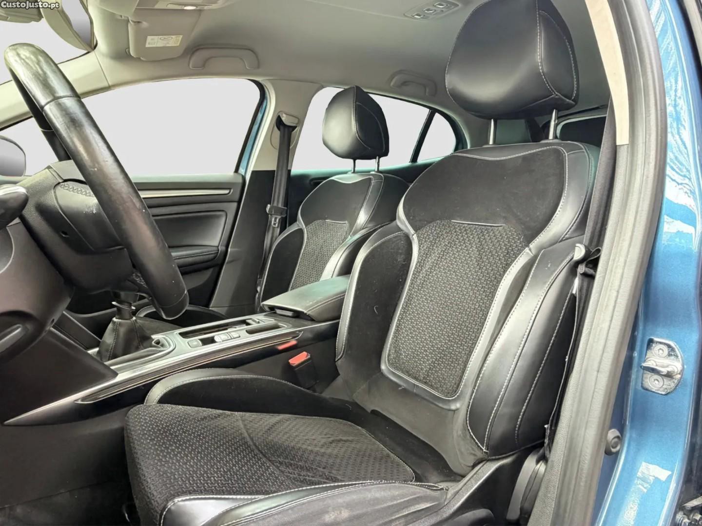 Renault Mégane ENERGY TCe 130 INTENS — fotografia 7