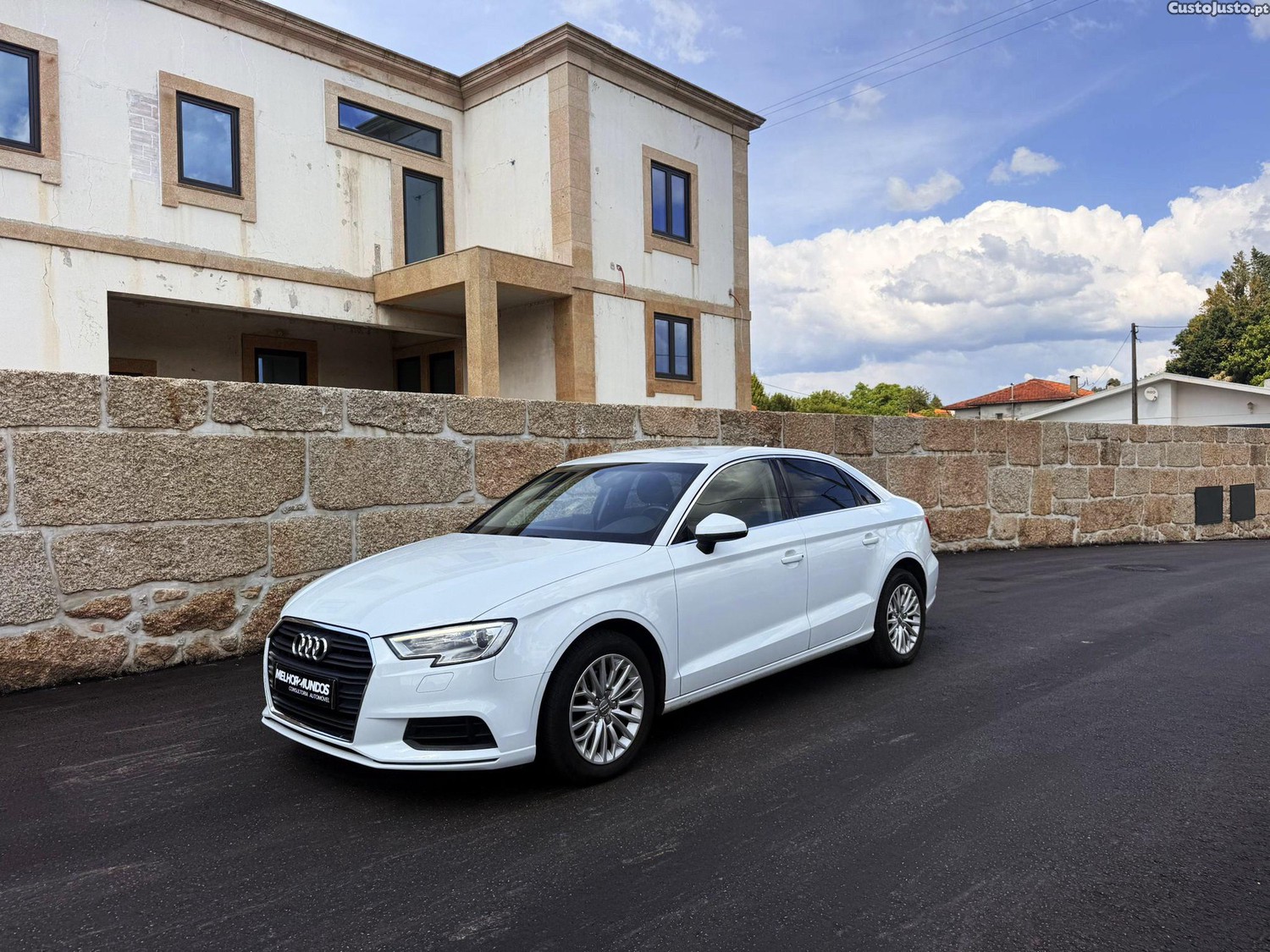 Audi A3 Limousine 1.6 TDI Sport — fotografia 21