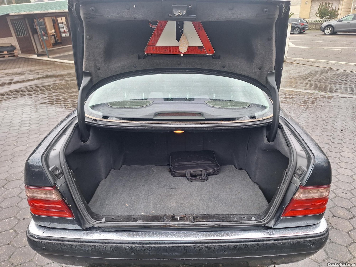Mercedes-Benz E 220 CDI - 99 foto 3