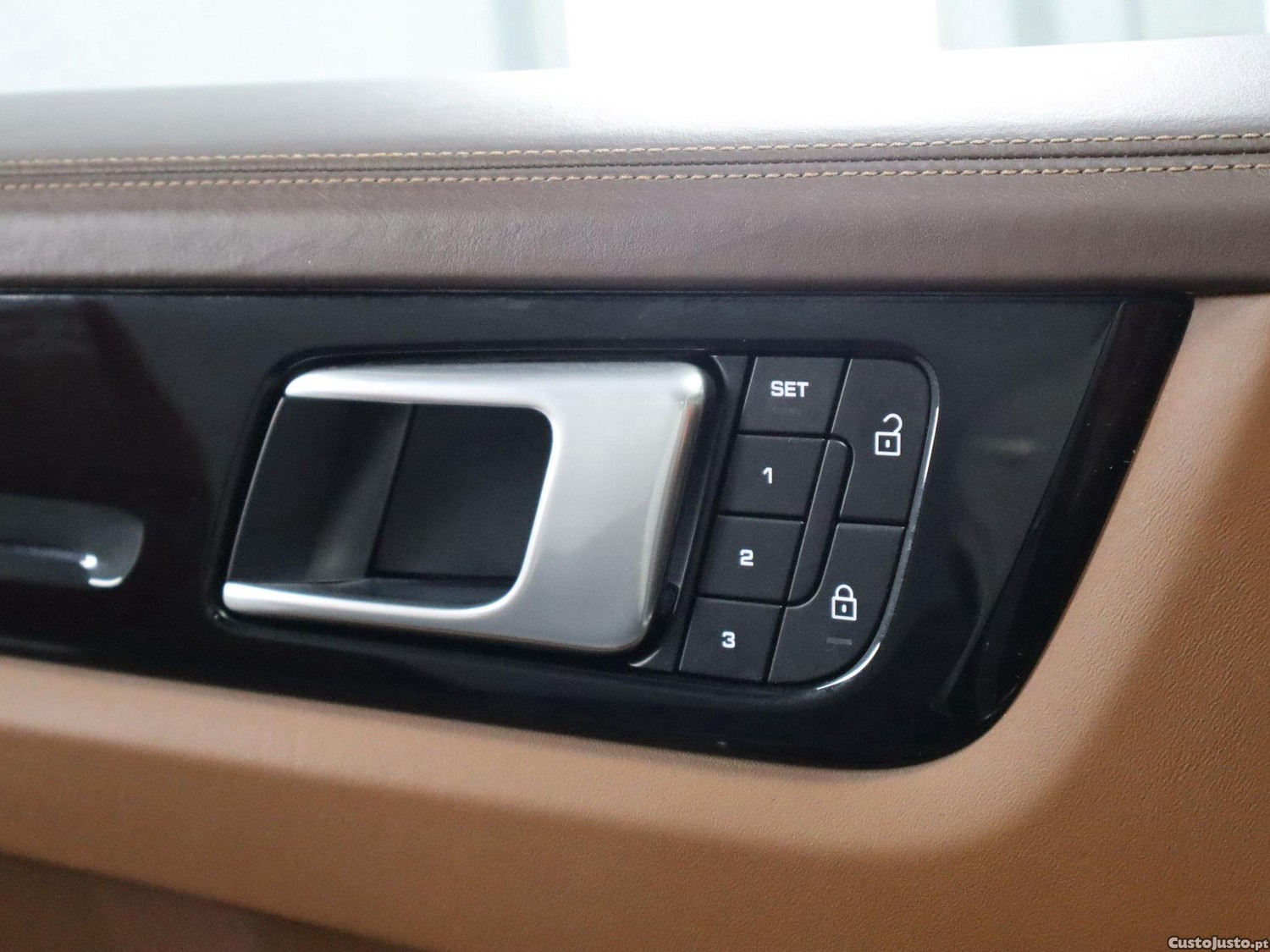 Porsche Cayenne Coupé E-Hybrid — fotografia 6