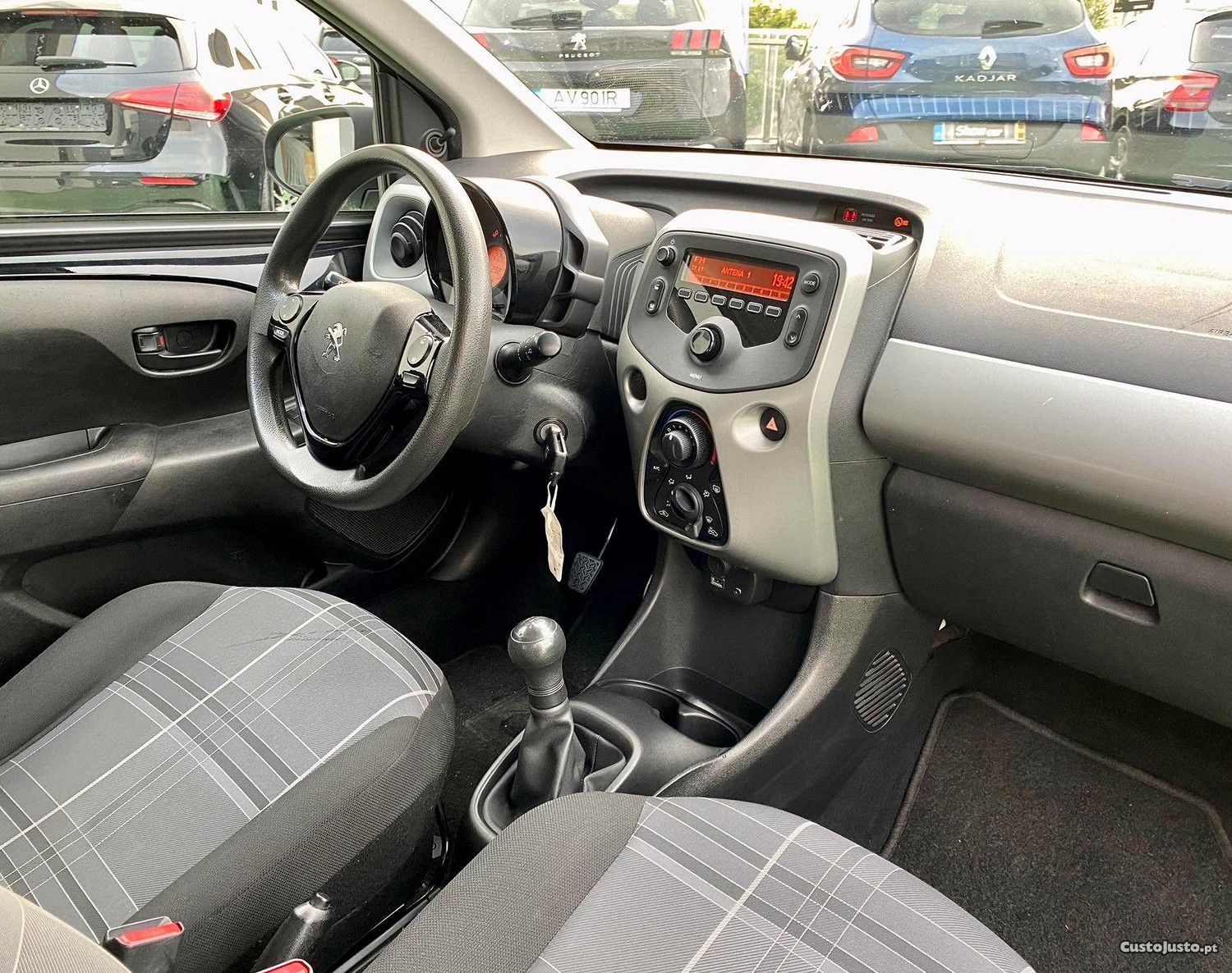Peugeot 108 1.0 e-VTi Active — fotografia 5