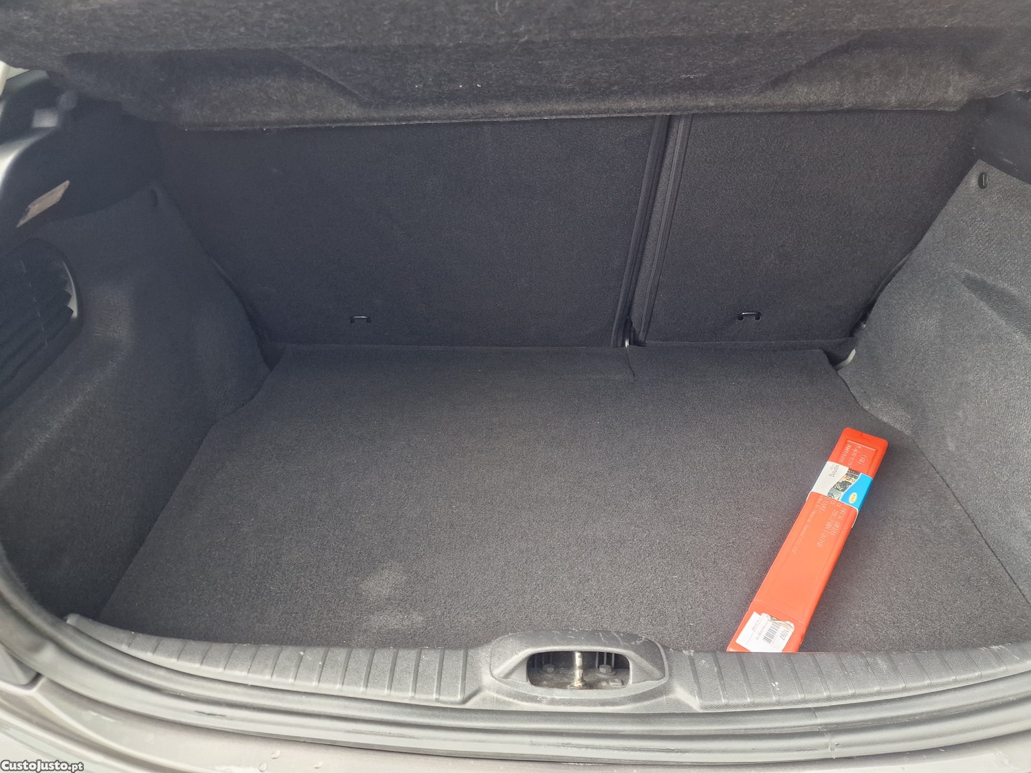 Peugeot 208 1.5 HDI STYLE 100CV — fotografia 21