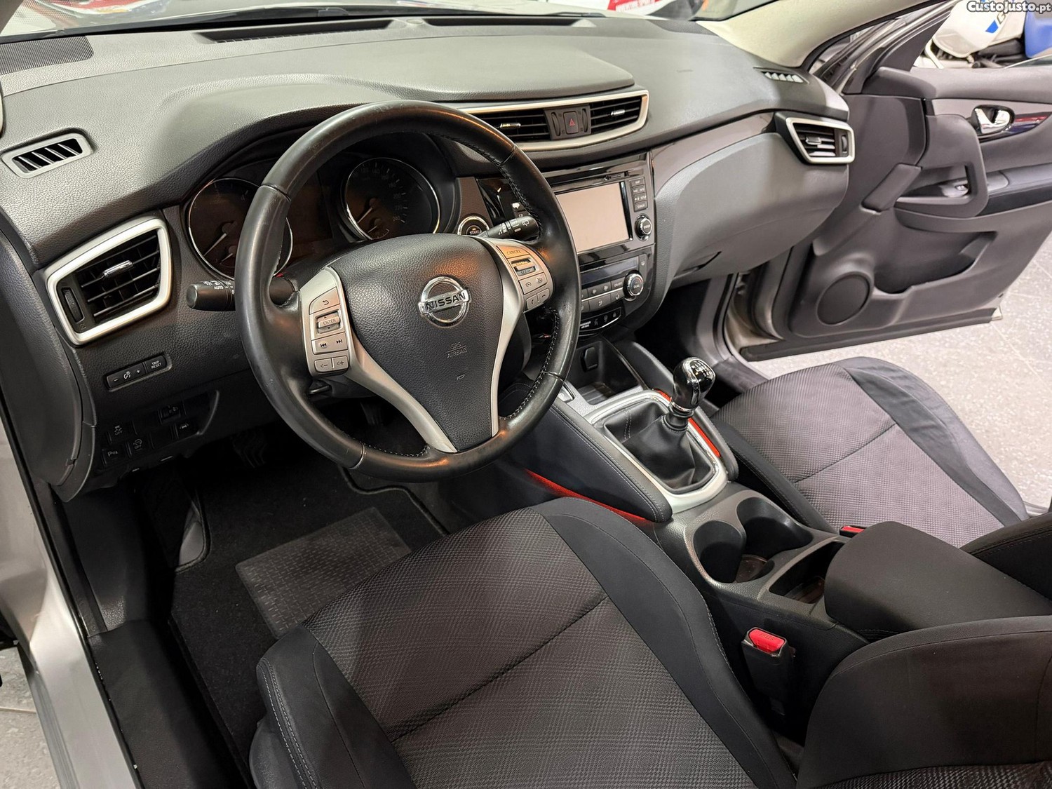Nissan Qashqai 1.5 dCi 360 Pack S — fotografia 13