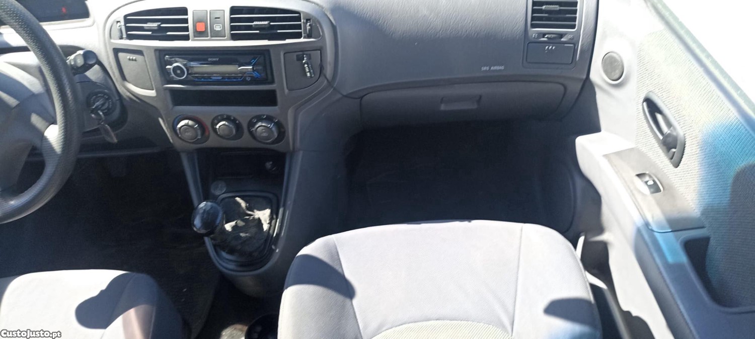 Hyundai Matrix 1.5 Diesel Oportunidade-Muito Bom estado geral — fotografia 8