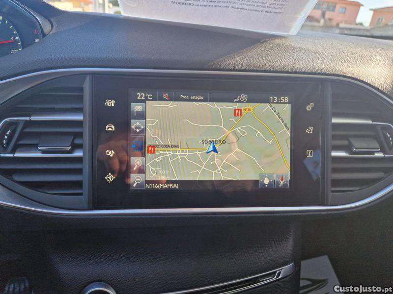 Peugeot 308 1.6 BLUE HDI ACTIVE — fotografia 6