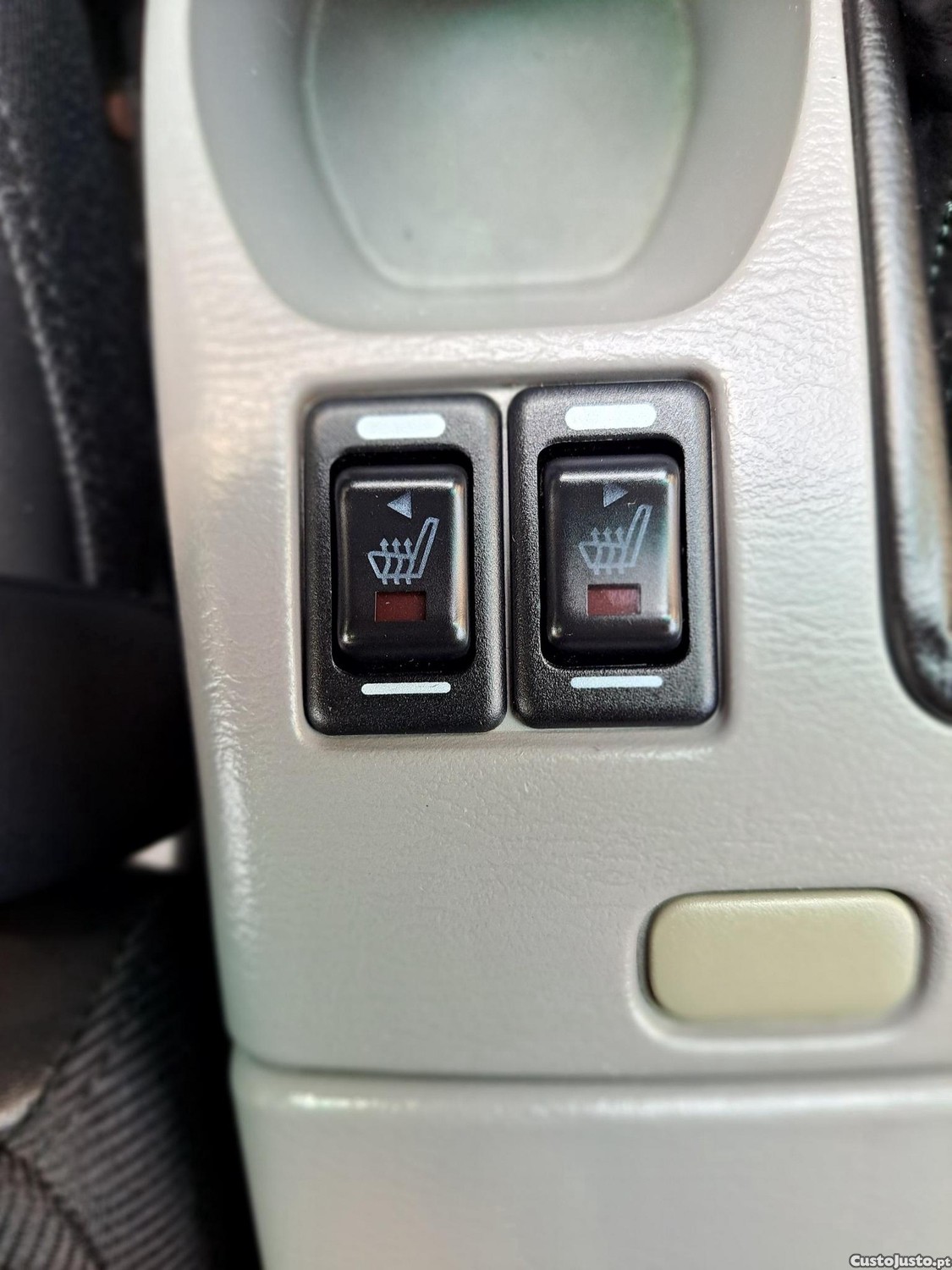 Subaru Forester 2.0 T XT — fotografia 12