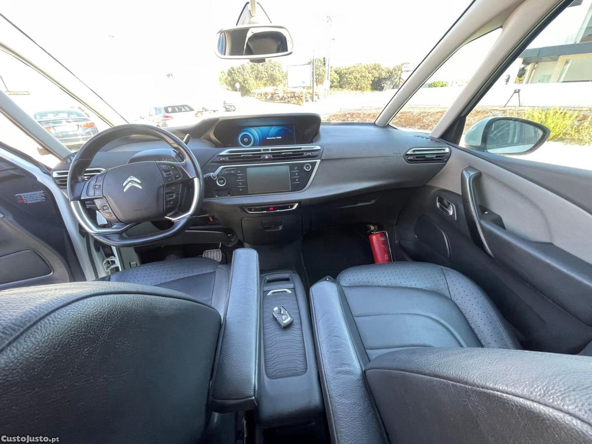 Citroën C4 Picasso 1.6 HDI diesel - 7 lugares -  auto - 15 — photo 5