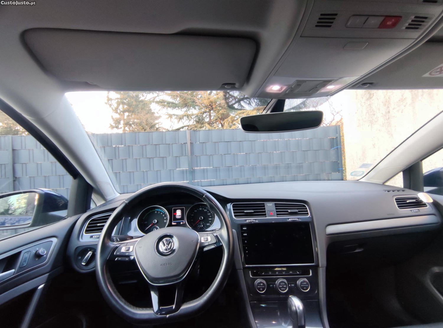 Volkswagen Golf E — fotografia 6