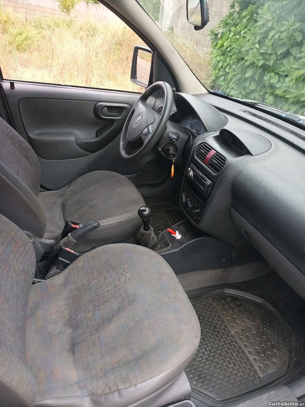 Opel Combo 1.7di — fotografia 4