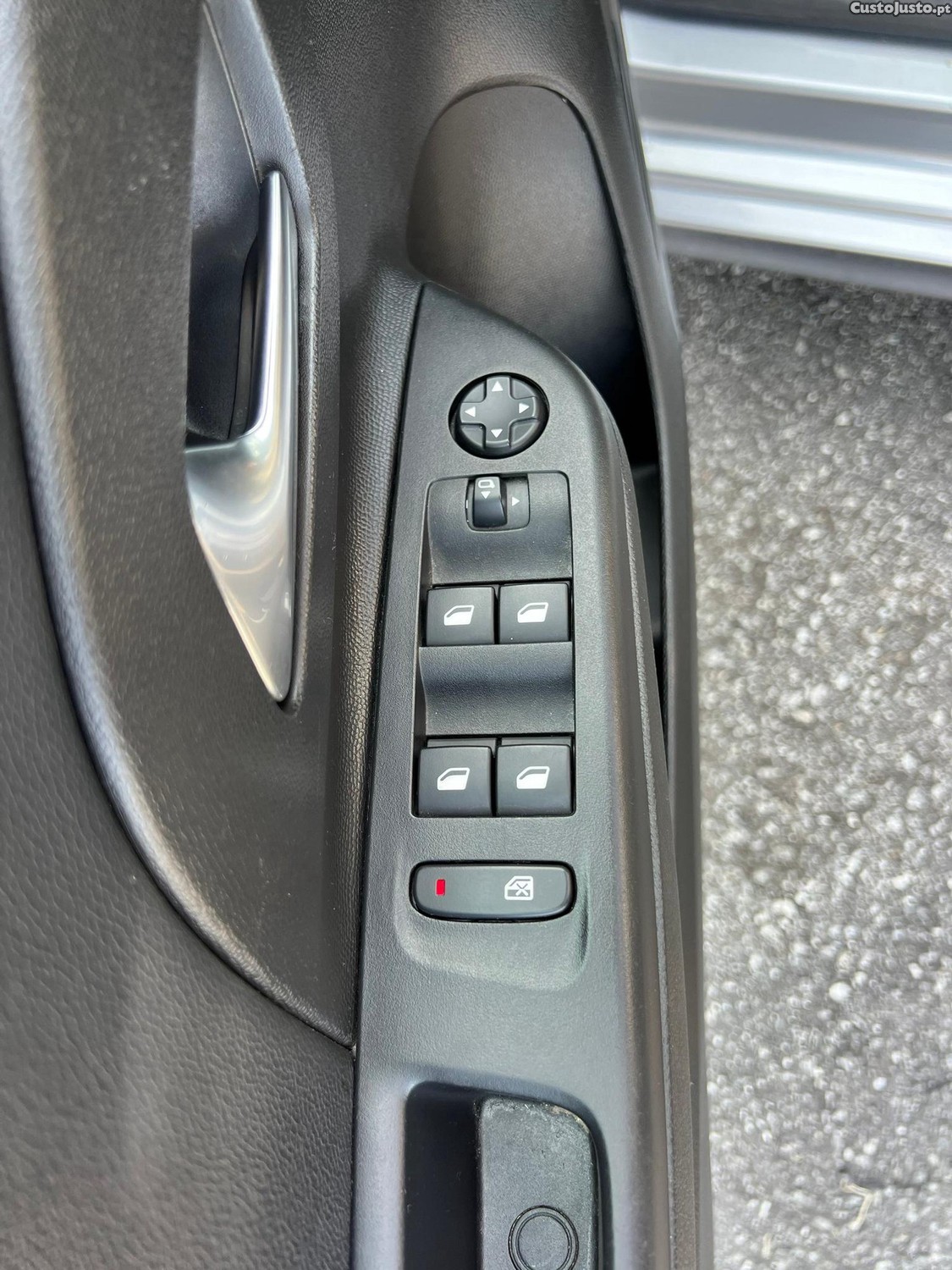 Opel Corsa 1.2 Business — fotografia 5